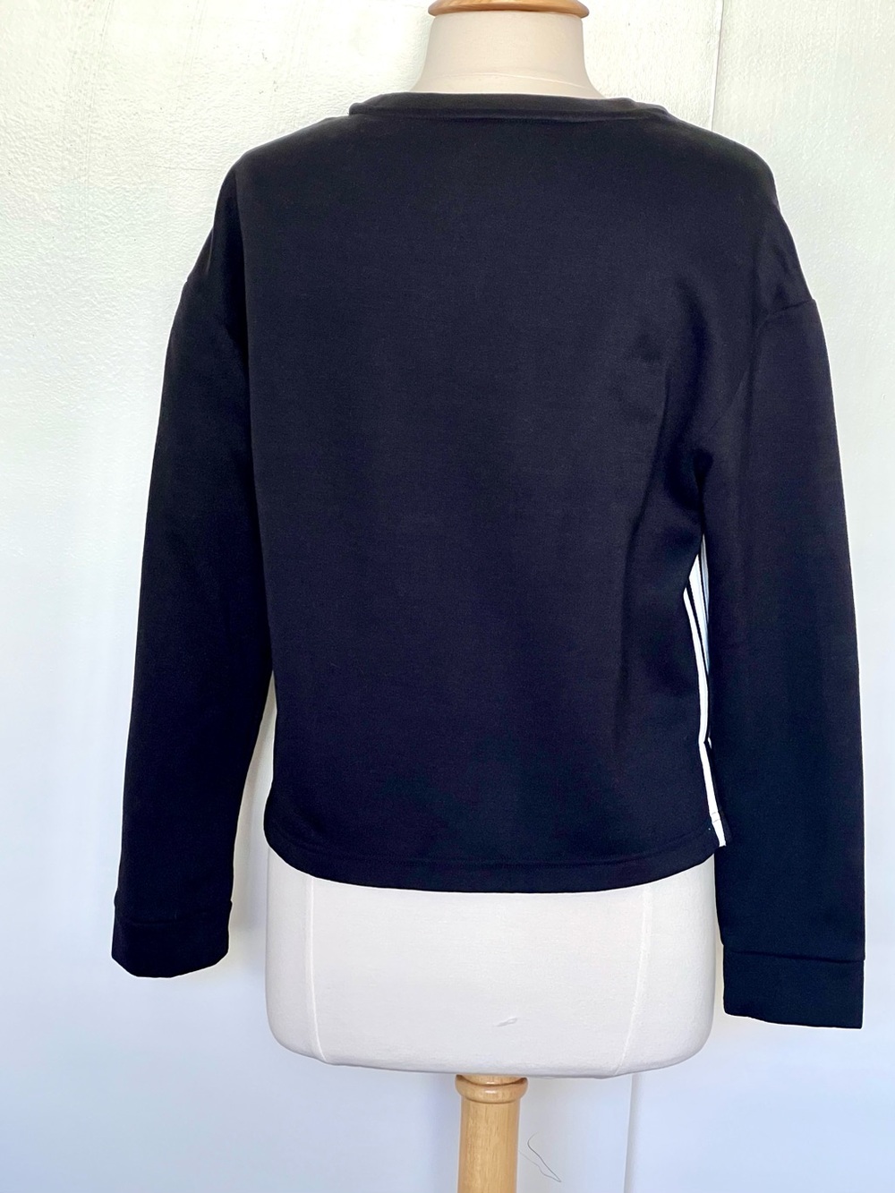 Adidas 3-striped black sweatshirt, L - Picture 14 of 14